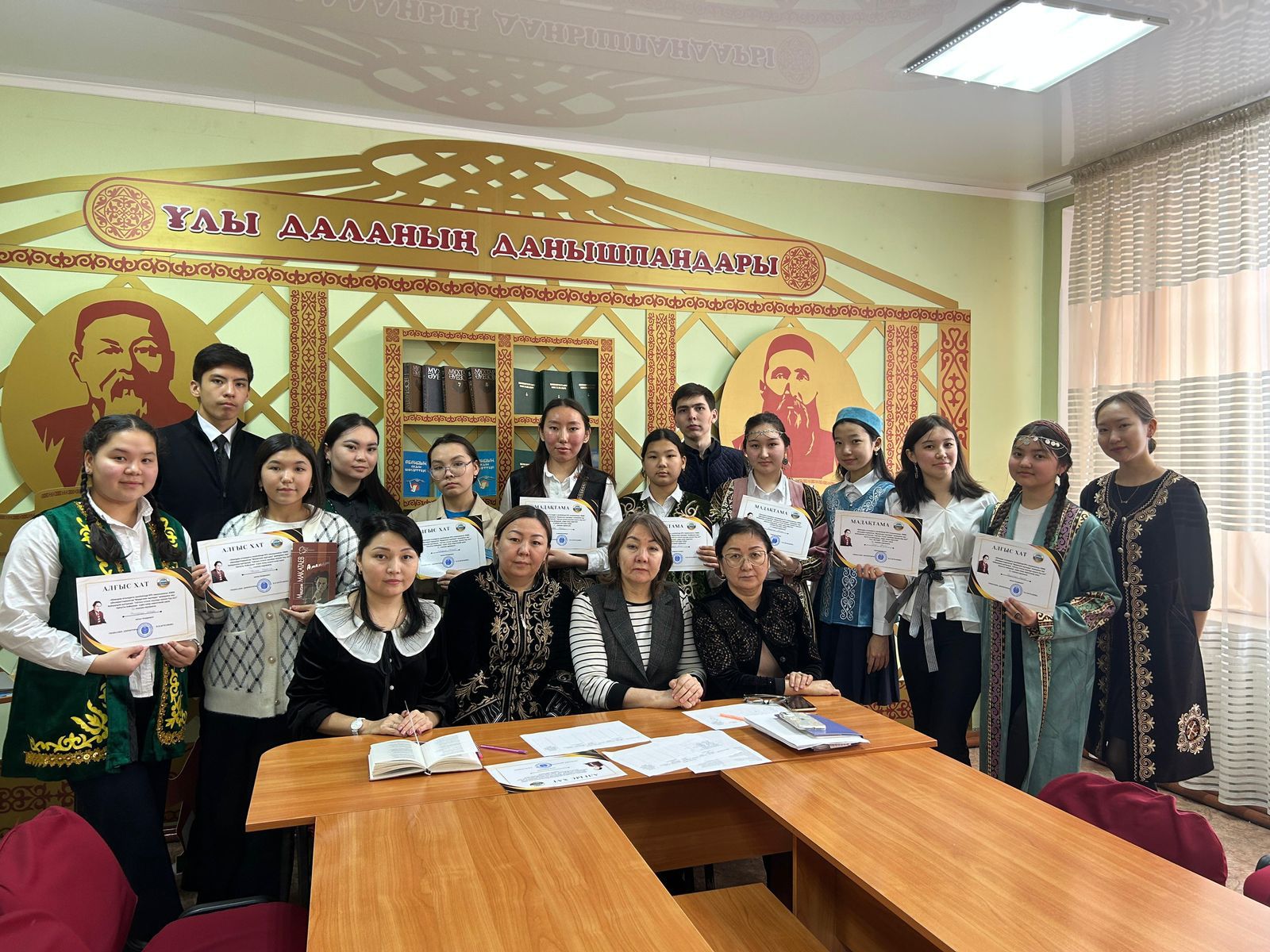 "Шәкәрім атындағы көпбейінді №5 гимназиясы” КММ-де республикалық “Мұқағали оқулары” байқауының мектепішілік кезеңі өтті.